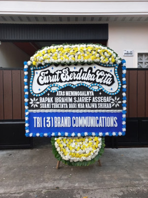 Papan Bunga Duka di Magersari